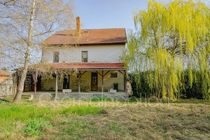  Abda - központban, egyedi, sok lehetőséget kínáló 240 m2-es családi ház ELADÓ - kép 2