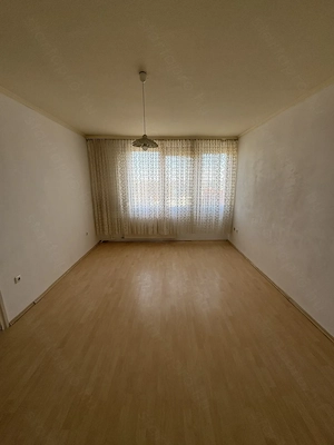 Nyíregyházán a Kossuth utcán, 1+1 szobás 9.emeleti panellakás eladó! - kép 6