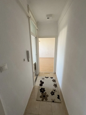 Nyíregyházán a Kossuth utcán, 1+1 szobás 9.emeleti panellakás eladó! - kép 4