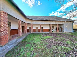 Tiszasason téglaoszlopos tornácos családi ház eladó. - kép 7