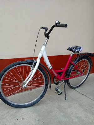 kislány -Kerékpár