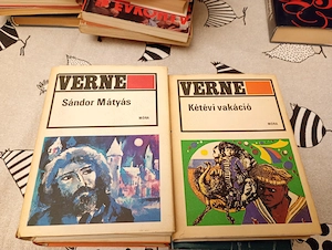 1+1 Jules Verne Kétévi vakáció  3000ft 2db óbuda + Jules Verne   Sándor Mátyás    személyesen óbudán