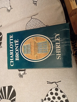 Shirley Charlotte Bront  2000ft óbuda   személyesen óbudán lakcimemen vagy előre fizetés után mpl cs