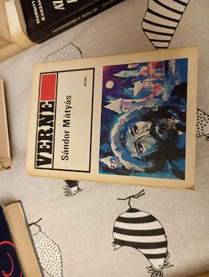 1+1 Jules Verne Kétévi vakáció  3000ft 2db óbuda + Jules Verne   Sándor Mátyás    személyesen óbudán - kép 3