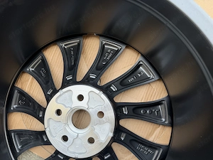 Tesla Model Y Performance Überturbine 100% gyári új felni szett  - kép 11