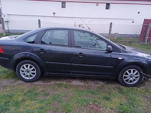 Ford Focus 1.6 Benzin magánszemélytől eladó
