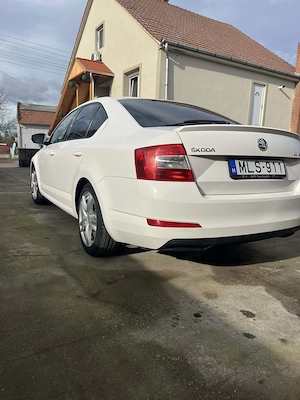 Skoda Octavia 1.8 Benzin Tsi DSG  F1 váltó  - kép 2