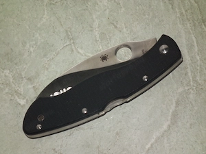 Spyderco Civilian bicska horgászkés zsebkés kemping-túra kés