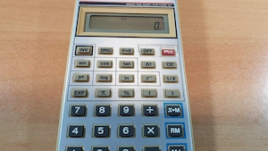 Sharp EL-530 számológép eladó gyűjtőnek, nem működik - kép 3