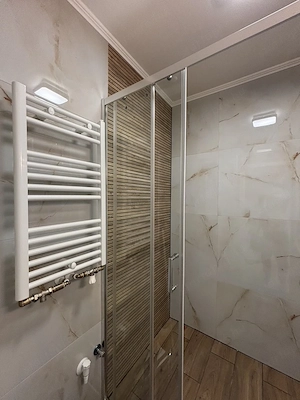 Miskolc - Stílusos, erkélyes, teljes körűen felújított lakás eladó!  - kép 5