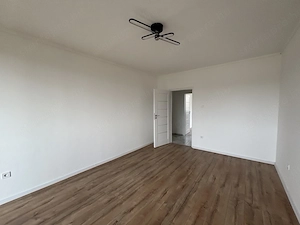 Miskolc - Stílusos, erkélyes, teljes körűen felújított lakás eladó!  - kép 8