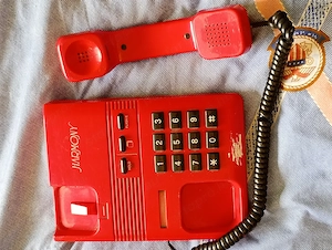 Datacorp Harmony RS-802 TPM modellű piros vezetékes nyomógombos telefon ára 9000ft óbuda retro telef - kép 3