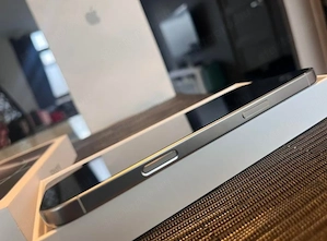 Új iPhone 16 Pro Max, dobozzal együtt, minden tartozék megvan  - kép 3