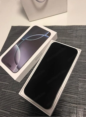 Új iPhone 16 Pro Max, dobozzal együtt, minden tartozék megvan  - kép 6