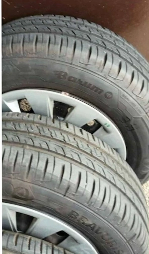 HYUNDAI I30 nyári gumi szett - kép 3