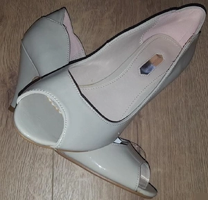 Eredeeti Dorothy Perkins csodaszép és különleges lakk cipő Akció %% - kép 2