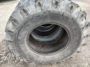 14.5 R20 használt BKT ipari mezőgazdasági gumik 14,5 r20 14.5 20 14.5-20 - kép 3