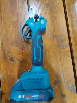 Hitman Akkumulátoros metszőolló eladó! - kép 5