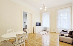 Felújított, berendezett, gépesített, emeleti lakás kiadó! - kép 7