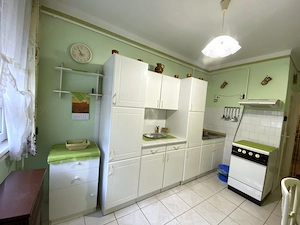 Kiskunhalas városközpontban a Főtéren eladó egy 1. emeleti 2 szobás lakás - kép 8