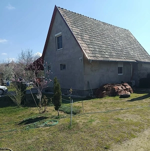 Monor zártkerti részén, 4 szoba + 2 nappalis ház 1860 m2 telekkel - kép 14