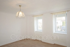 Bágyogszovát - részben felújított kis alapterületű parasztház eladó - kép 5