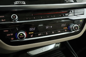 BMW X3 xDrive30i Luxury (Automata) - kép 15