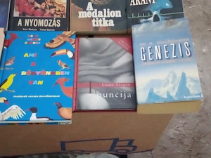 Iréne puncija Louis Aragon PolgArt Könyvkiadó Kft., 2002 személyes átvétel óbudán lakcimemen  5000ft