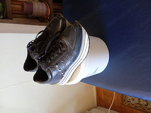 Női cipő 39 Claudia Ghizzani 2000ft óbuda A képen látható lábbeli egy pár Claudia Ghizzani márkájú,  - kép 2