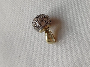 14 karátos, cirkónia köves- arany gömb medál eladó