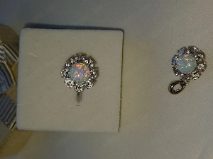 14 K csodaszép, mutatós fehér arany-opál gyűrű medállal eladó, ÚJ - kép 9