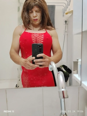 Ottlakósan agymosottan csajosan tartva akarok lenni! - kép 3