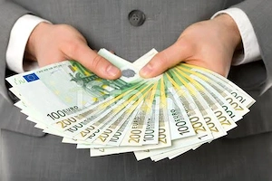 Kölcsönök: Finanszírozás és befektetések projektjei fejlesztéséhez országszerte