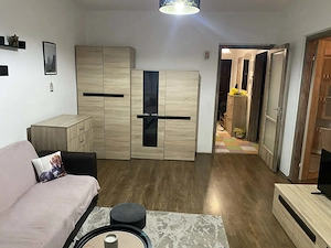 Óbuda Flórián tér közelében fiatalos  igényesen bútorozott gépesített lakás kiadó! - kép 3