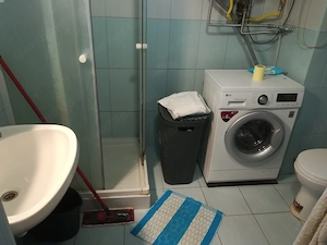 Napkoron a központ közelében 2 szobás családi ház eladó! - kép 11