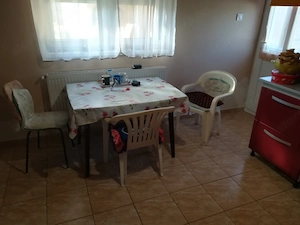 Napkoron a központ közelében 2 szobás családi ház eladó! - kép 3