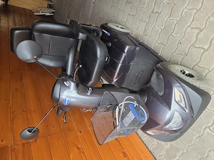 Invacare Alpine Comet moped