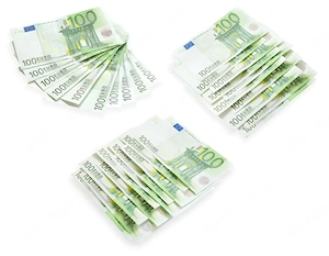 Kölcsönök: Beruházások projektekhez 10 000 eurótól 450 000 000 euróig   