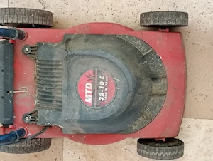 MTD Smart 32 E elektromos fűnyíró 1000W 15000ft óbuda egy szezont használt tökéletes állapotba a kép - kép 2