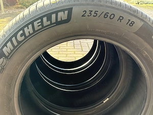 Michelin 235 60 R 18-as.  - kép 2