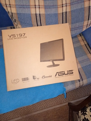 Asus VS197De Monitor 15000ft óbuda - kép 3