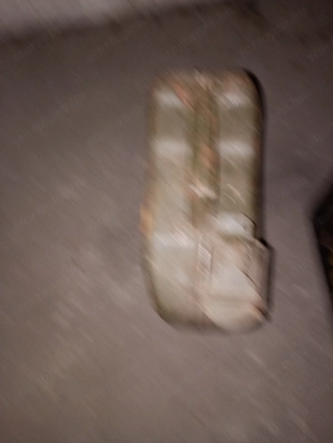 Eladó, 10 lit. Üzemanyag Tároló   marmon kanna,  6000ft óbuda személyesen óbudán lakcimemen vagy elő - kép 4