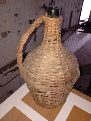 Eladó fonott demizson üvegballon 6000ft óbuda személyesen óbudán lakcimemen 