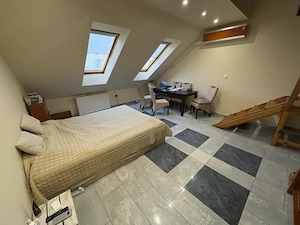 Nyíregyházán a Holló utcában belső szintes lakás eladó!