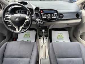 eladó egy Honda Insight