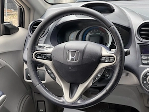 eladó egy Honda Insight - kép 3