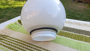 Régi szarvasi tejfehér gömb falilámpa búra eladó - kép 3