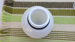 Régi szarvasi tejfehér gömb falilámpa búra eladó - kép 5