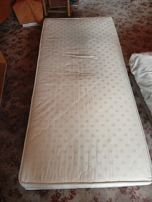 Eladó használt jó állapotú matracok  - kép 3