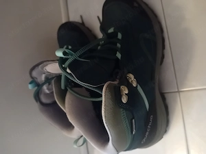 36-os lábra Quechua női sportcipő eladó - kép 2